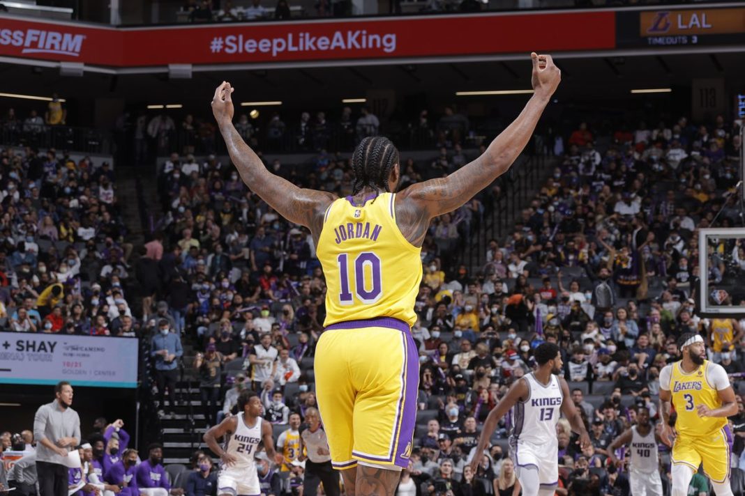 DeAndre Jordan-Lakers